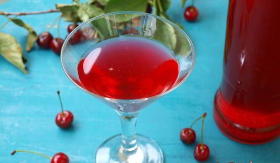 вишневый ликер