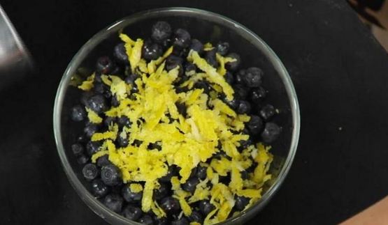 черничный лимонад