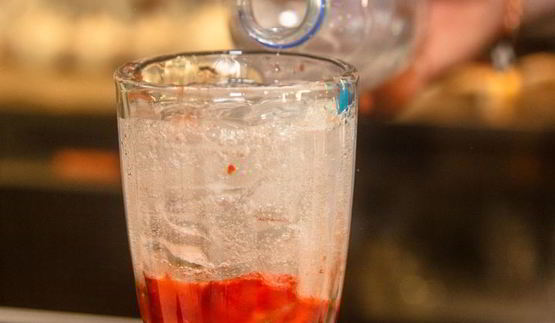 клубничный лимонад