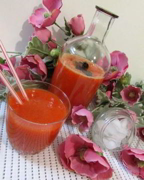 Лимонад из сладкого перца с базиликом