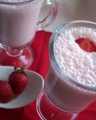 Молочный коктейль с клубникой
