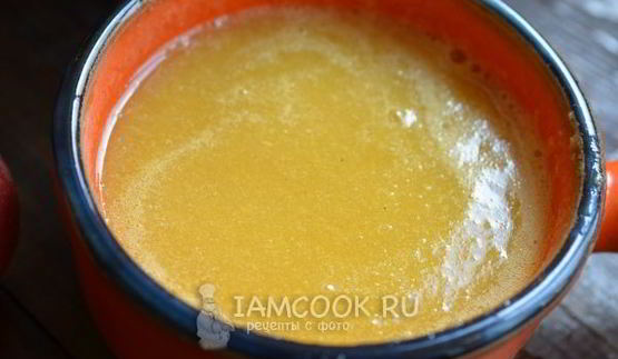 персиковый коктейль с красным вином