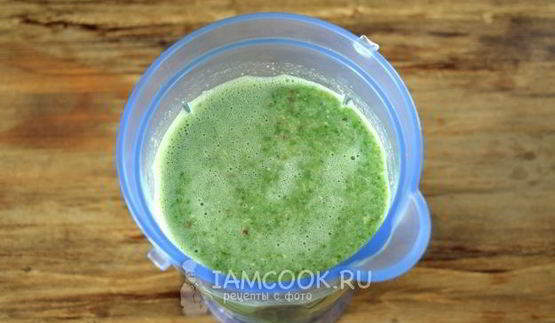 ананасово-мятный смузи с фисташками