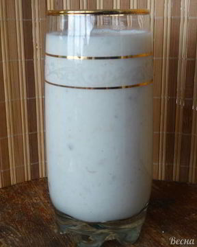 Бананово-кефирный смузи