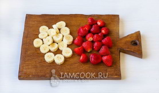 клубнично-банановый смузи