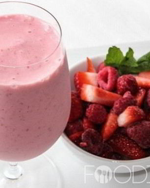 Клубничный смузи с овсянкой