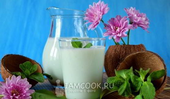 кокосово-мятный смузи с ананасом