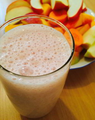 Смузи из замороженных фруктов с овсяными хлопьями