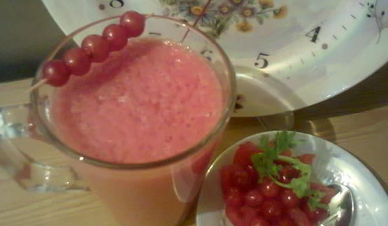 смузи с помидором и смородиной