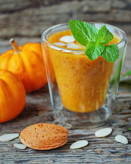 Рецепт тыквенного смузи с финиками и имбирным сиропом