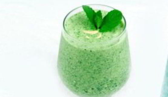 вкуснейший смузи из шпината