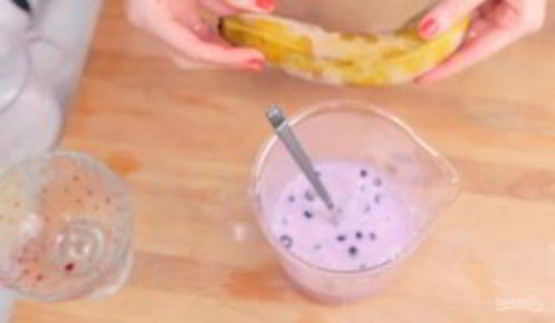 ягодный смузи черничный маффин