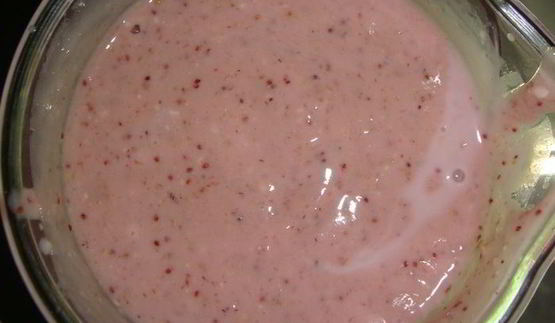 земляничный смузи с мюсли