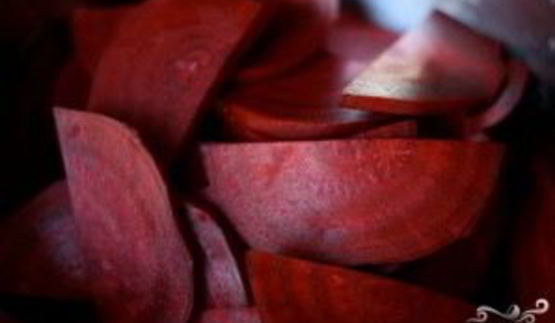 витаминный напиток из свеклы, манго и помидор