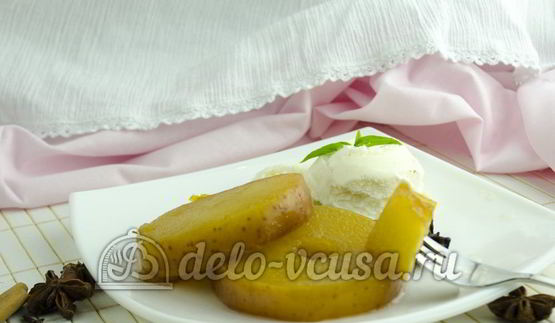 яблоки в сиропе с пряностями