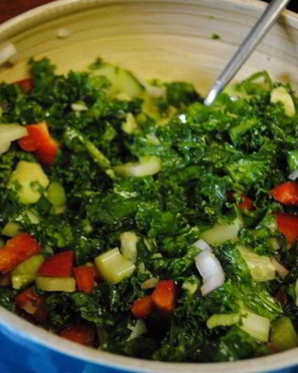 Рецепт быстрого салата с кале