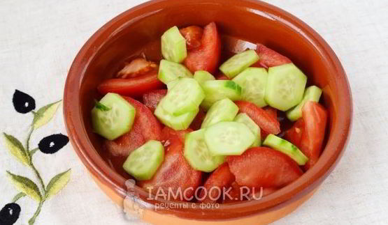 греческий салат с сыром фета