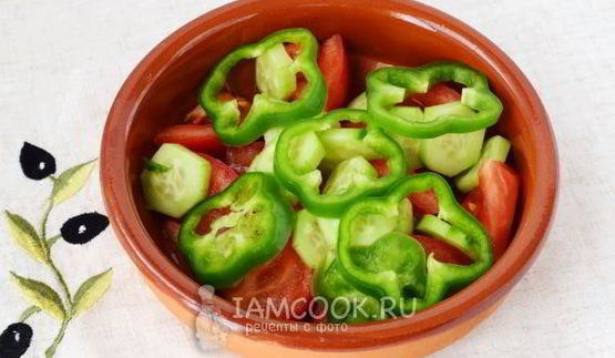 греческий салат с сыром фета