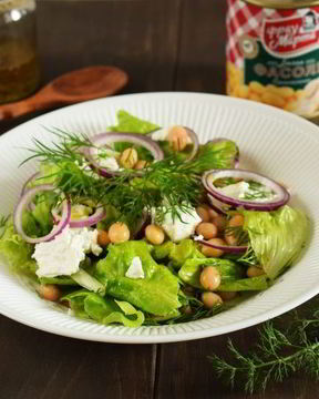 Салат в греческом стиле с фасолью