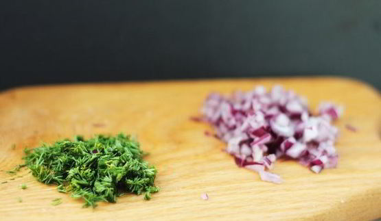 картофельный салат с белой рыбой