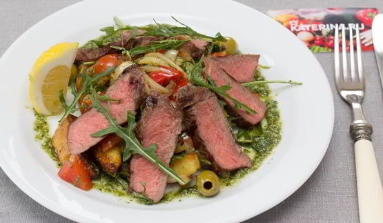 картофельный салат с говядиной