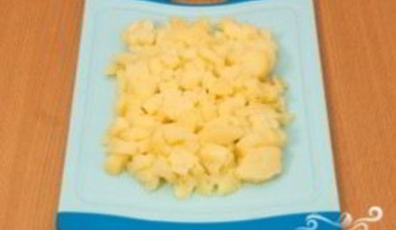 картофельный салат с соленым огурцом