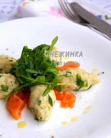 Рецепт салата из картофеля с рикоттой, каперсами и семгой