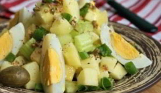салат картофельный с яблоками