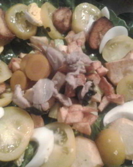 Рецепт салата с жареным картофелем и куриным филе