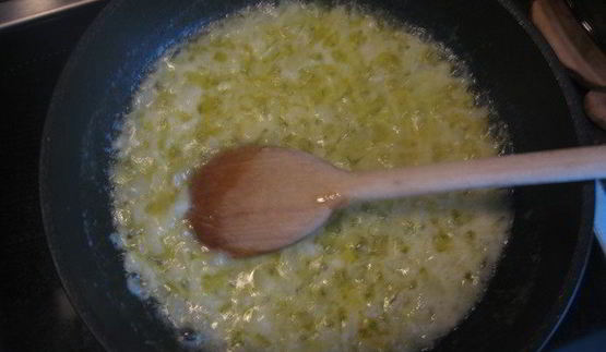 теплый картофельный салат с телятиной