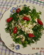 Оливье с морковью, бужениной и зеленым луком