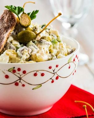 Оливье с языком