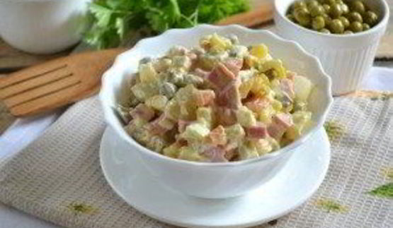 салат оливье классический с колбасой