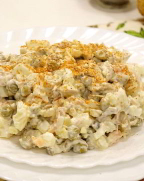 Салат Оливье с индейкой