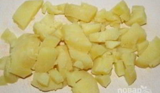 салат оливье с копченой курицей и креветками