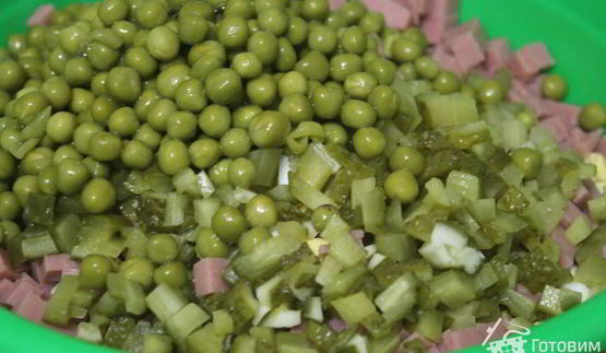 салат оливье с ветчиной