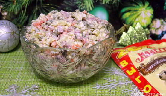 салат оливье с ветчиной