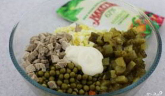 салат оливье со свининой