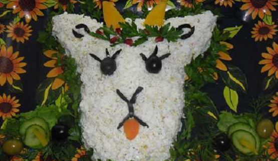 салат оливье в виде козы