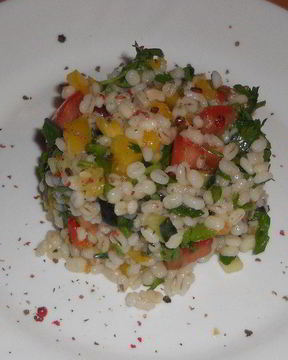 Овощной салат с перловой крупой