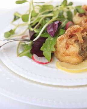 Рыбный салат грибами