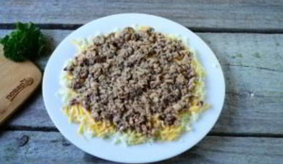 салат мимоза классический слоеный