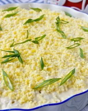 Салат Мимоза с горбушей консервированной