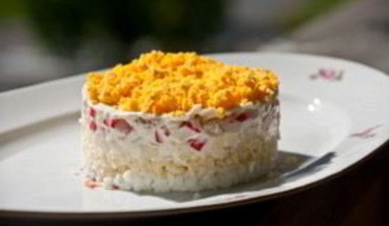 салат мимоза с крабовыми палочками