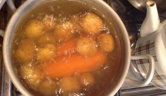 салат мимоза с сайрой