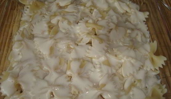 грибы в сливочном соусе под шубой из фарфалле