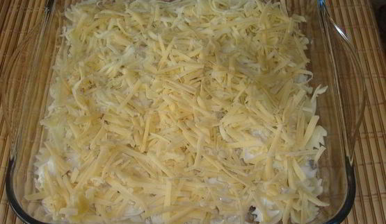 грибы в сливочном соусе под шубой из фарфалле