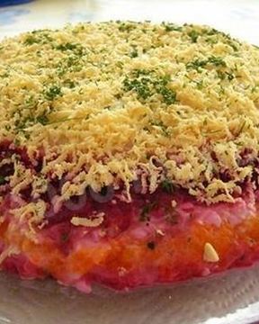 Простая сельдь под шубой с яйцом