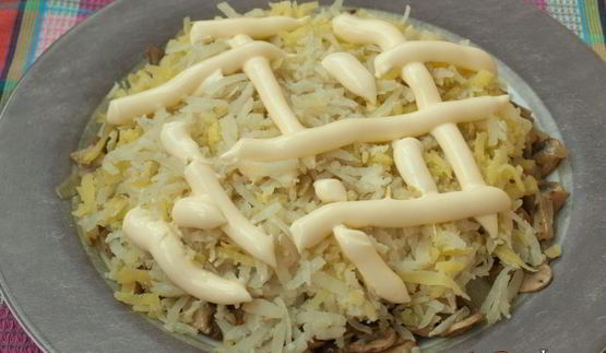 салат грибы под шубой