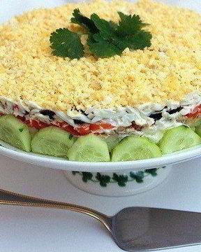 Салат Печень трески под шубой